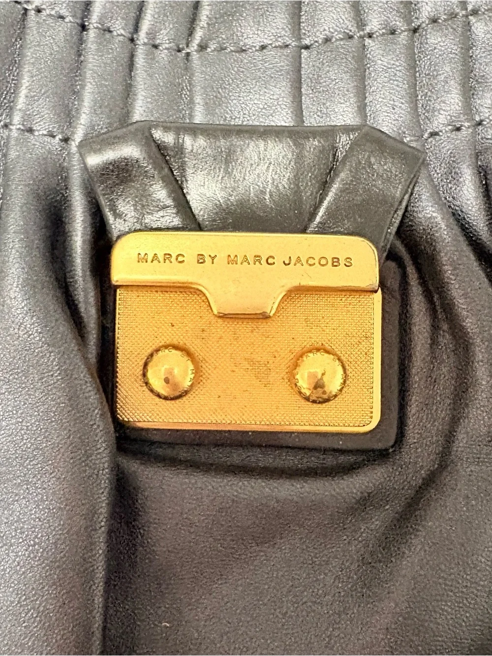 Marc By Marc Jacobs Single Strap Metallic‎ Hobo Handbag Gray Black Leather Chain